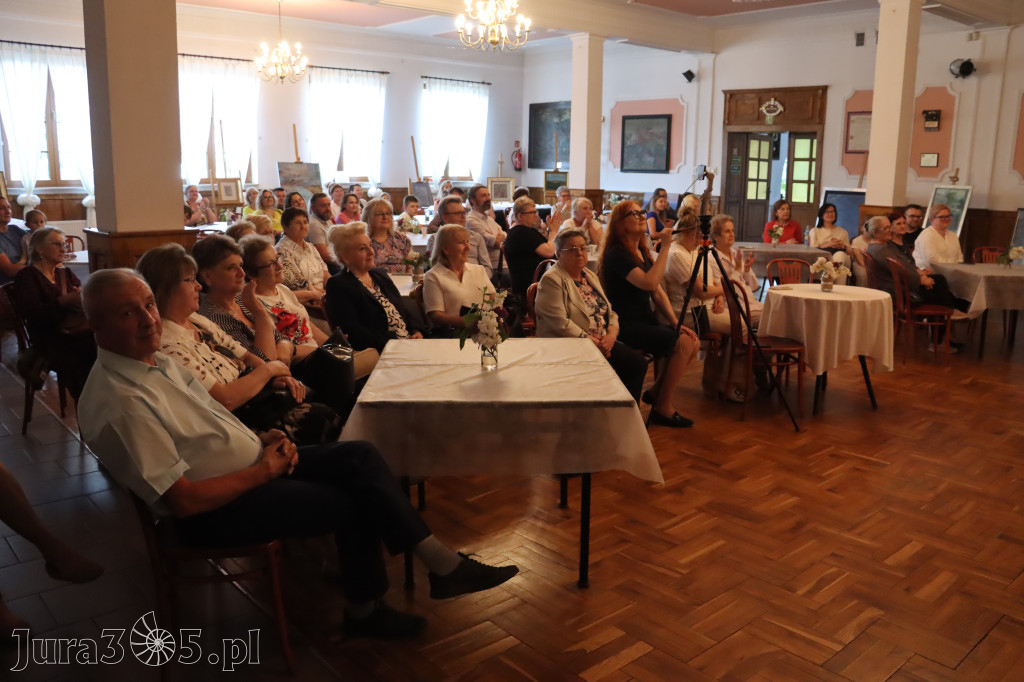 Fotorelacja: Koncert Nie tylko dla Mam w Pałacyku nad Wartą w Zawierciu Kromołowie