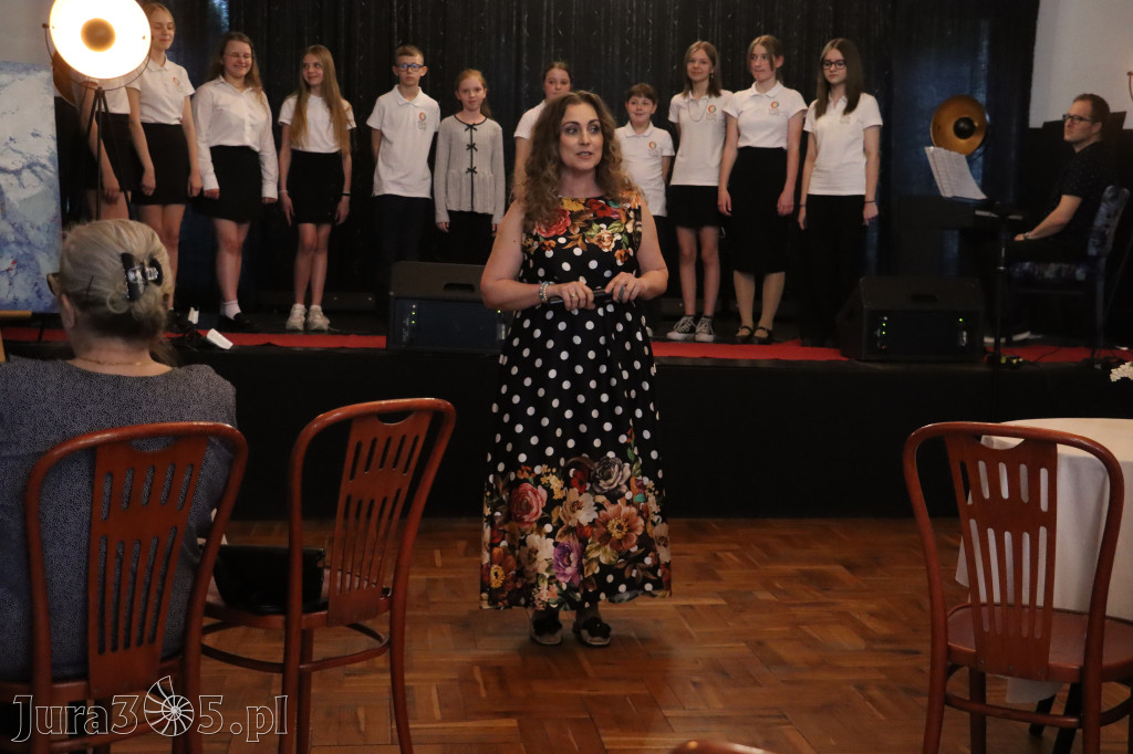Fotorelacja: Koncert Nie tylko dla Mam w Pałacyku nad Wartą w Zawierciu Kromołowie