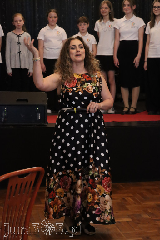Fotorelacja: Koncert Nie tylko dla Mam w Pałacyku nad Wartą w Zawierciu Kromołowie