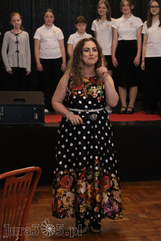 Fotorelacja: Koncert Nie tylko dla Mam w Pałacyku nad Wartą w Zawierciu Kromołowie