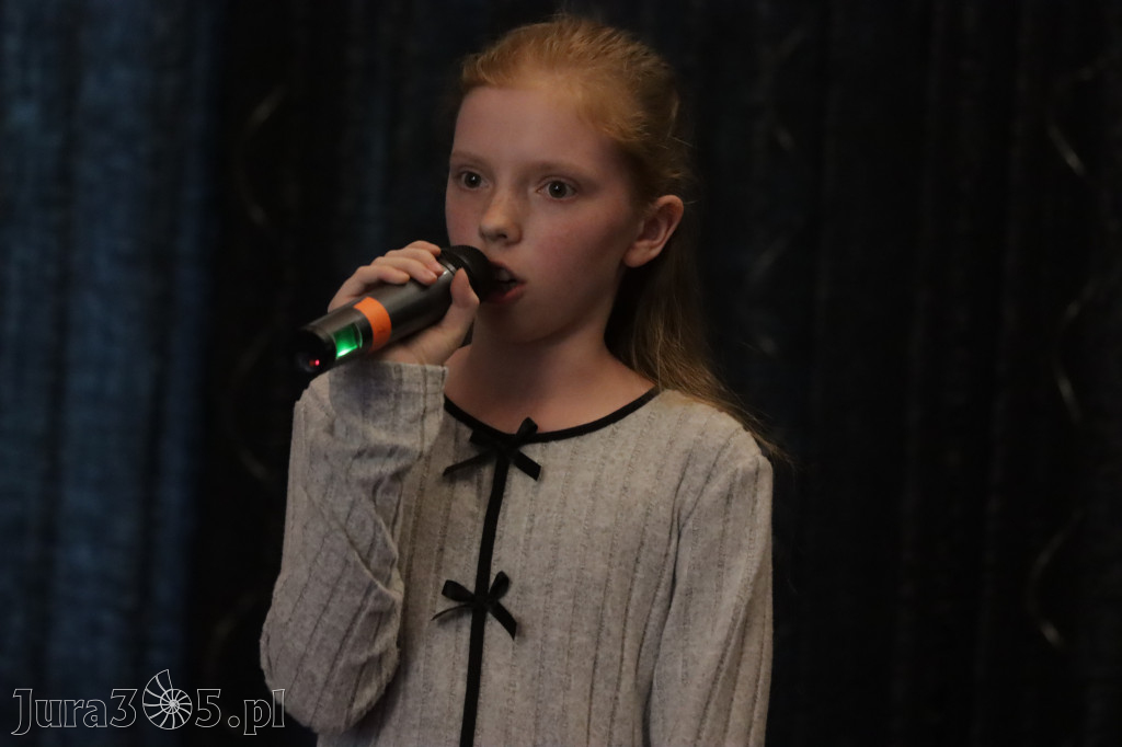 Fotorelacja: Koncert Nie tylko dla Mam w Pałacyku nad Wartą w Zawierciu Kromołowie