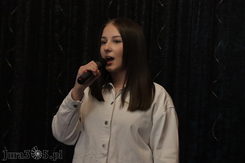 Fotorelacja: Koncert Nie tylko dla Mam w Pałacyku nad Wartą w Zawierciu Kromołowie