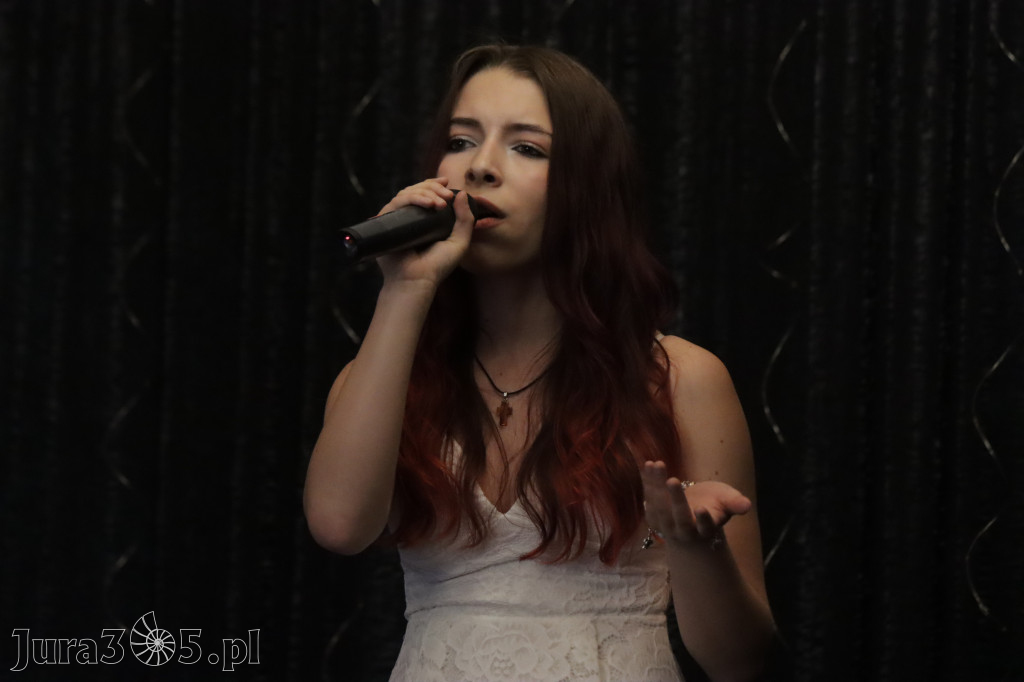 Fotorelacja: Koncert Nie tylko dla Mam w Pałacyku nad Wartą w Zawierciu Kromołowie