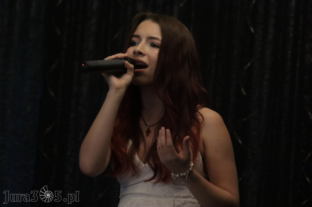 Fotorelacja: Koncert Nie tylko dla Mam w Pałacyku nad Wartą w Zawierciu Kromołowie
