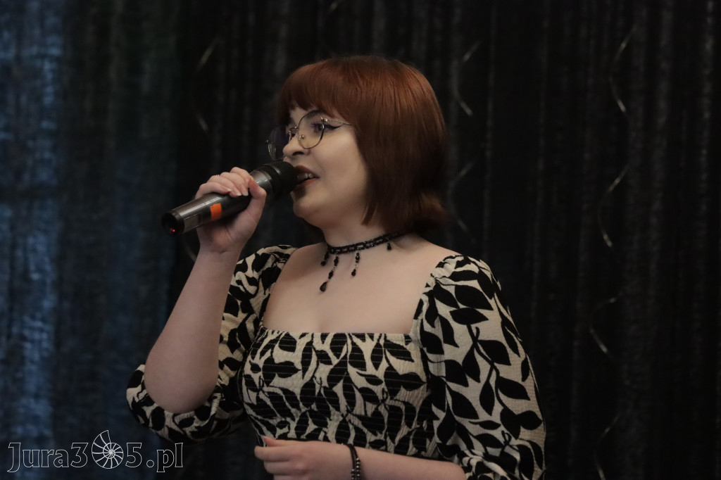 Fotorelacja: Koncert Nie tylko dla Mam w Pałacyku nad Wartą w Zawierciu Kromołowie
