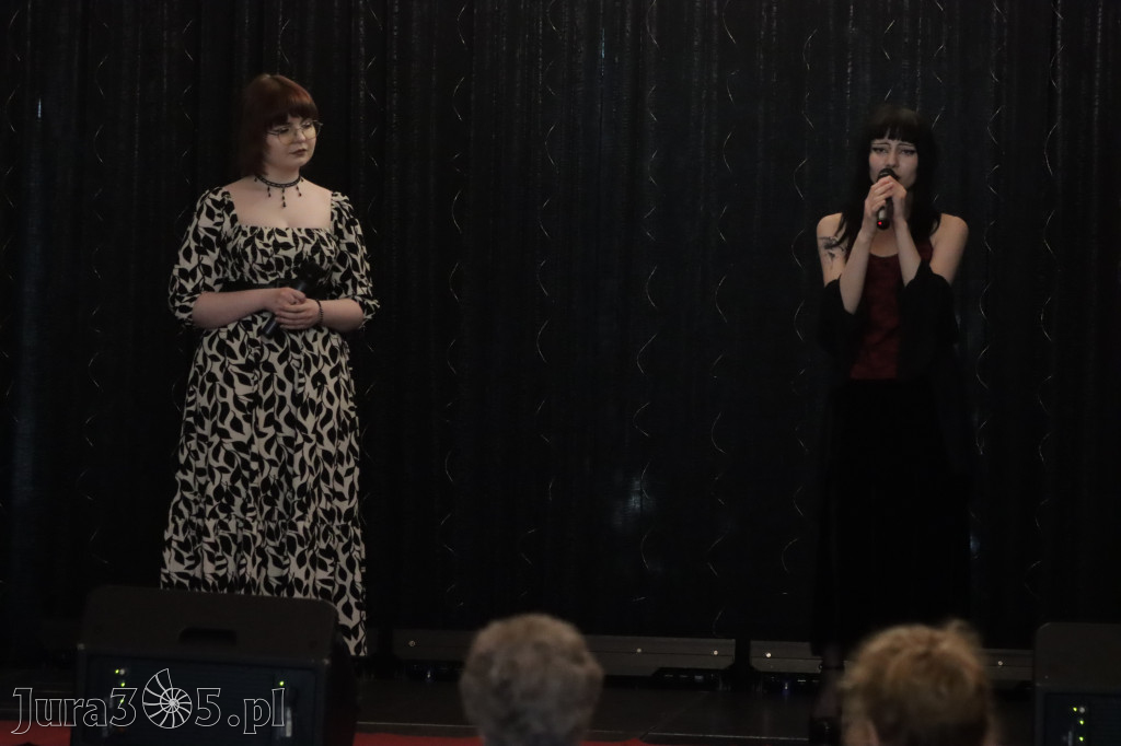 Fotorelacja: Koncert Nie tylko dla Mam w Pałacyku nad Wartą w Zawierciu Kromołowie