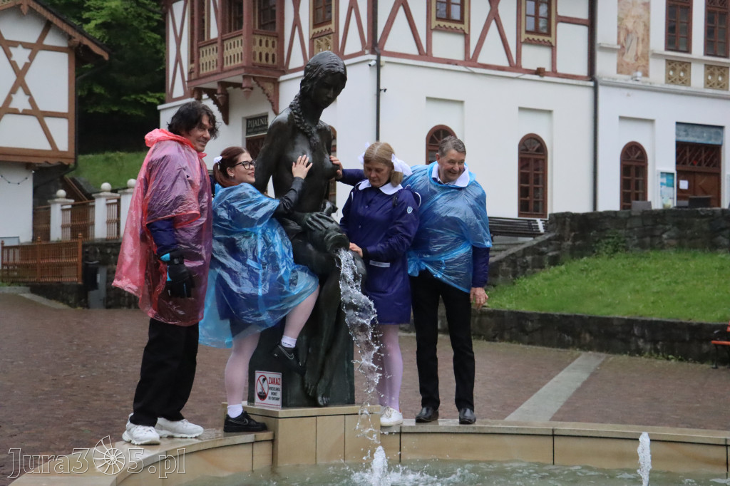 Fotorelacja: Wycieczka do Szczawnicy - Przedstawienie charytatywne 2026 w Myszkowie