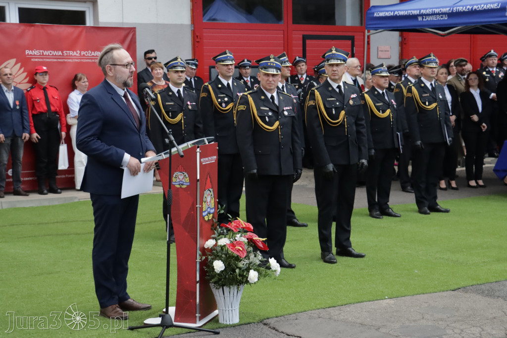 Fotorelacja: Powiatowe Obchody Dnia Strażaka w Zawierciu