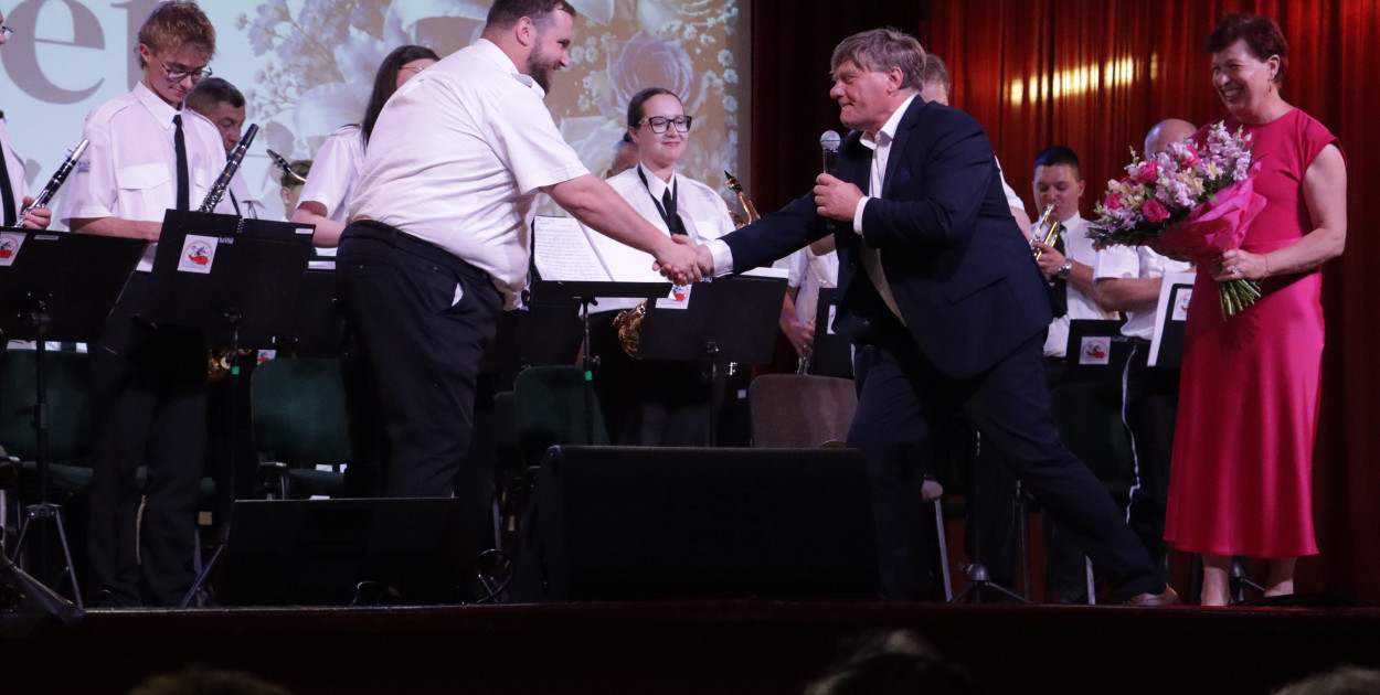 Fotorelacja: Koncert MUZYCZNY BUKIET DLA MAMY w Koziegłowach