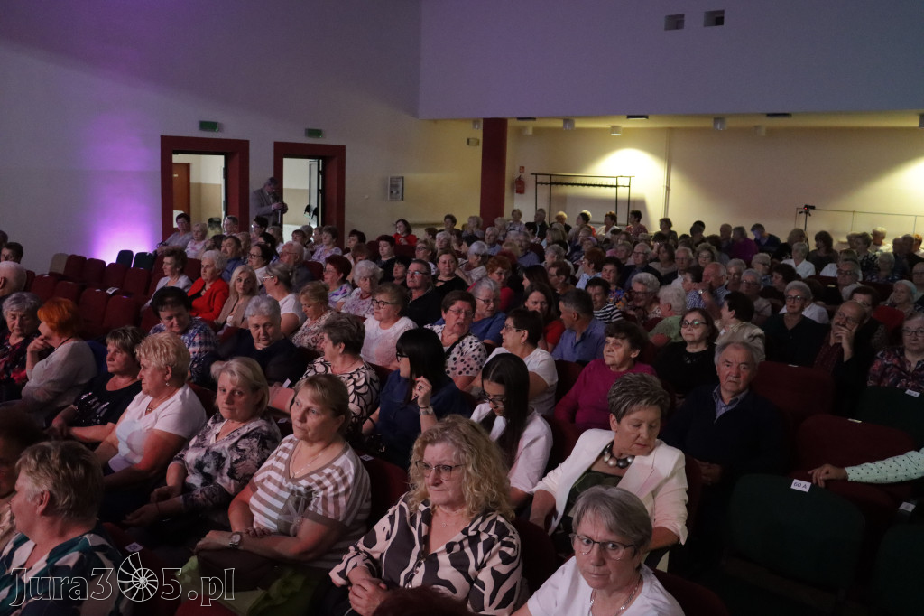Fotorelacja: Koncert MUZYCZNY BUKIET DLA MAMY w Koziegłowach