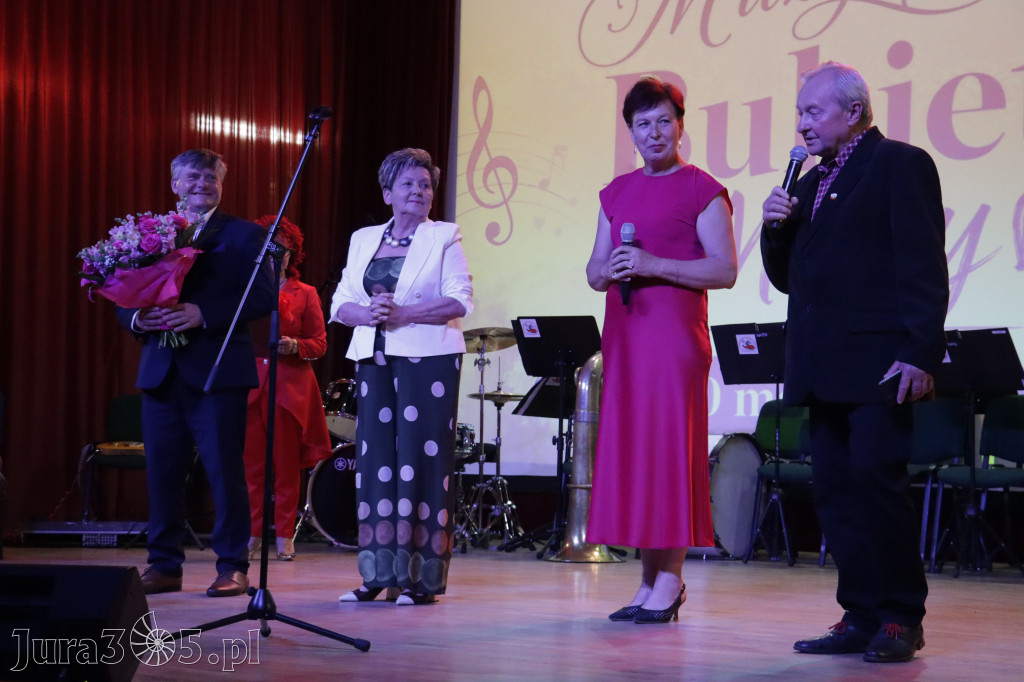 Fotorelacja: Koncert MUZYCZNY BUKIET DLA MAMY w Koziegłowach