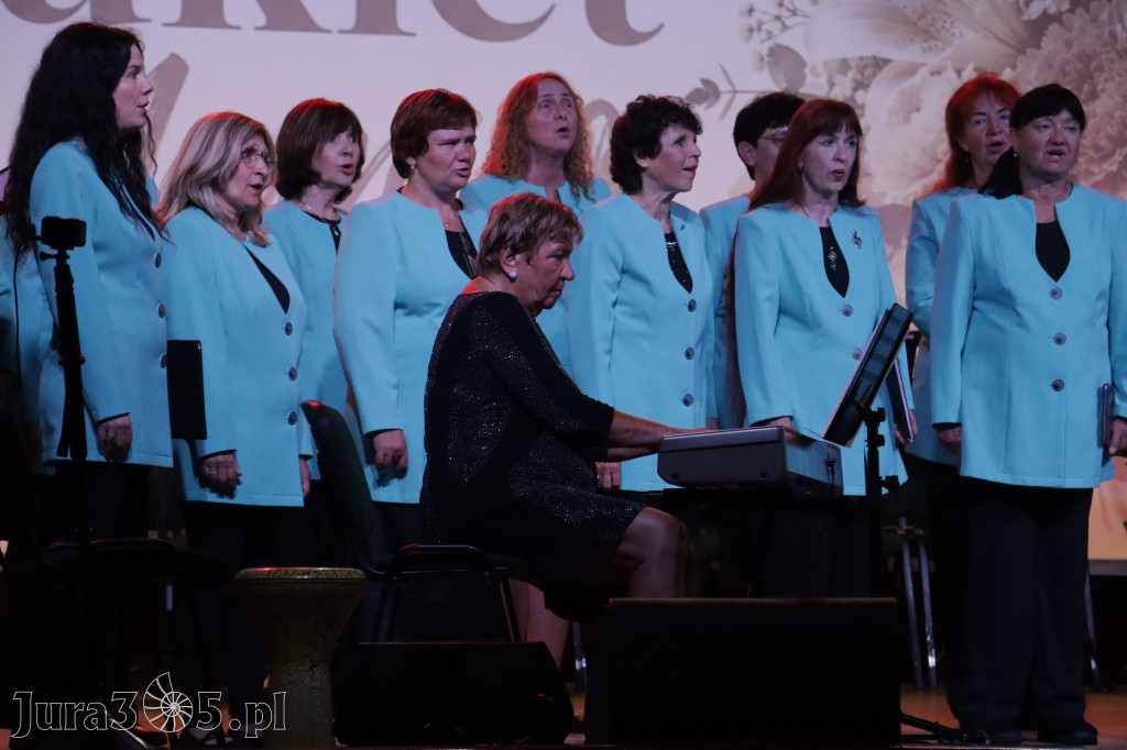 Fotorelacja: Koncert MUZYCZNY BUKIET DLA MAMY w Koziegłowach