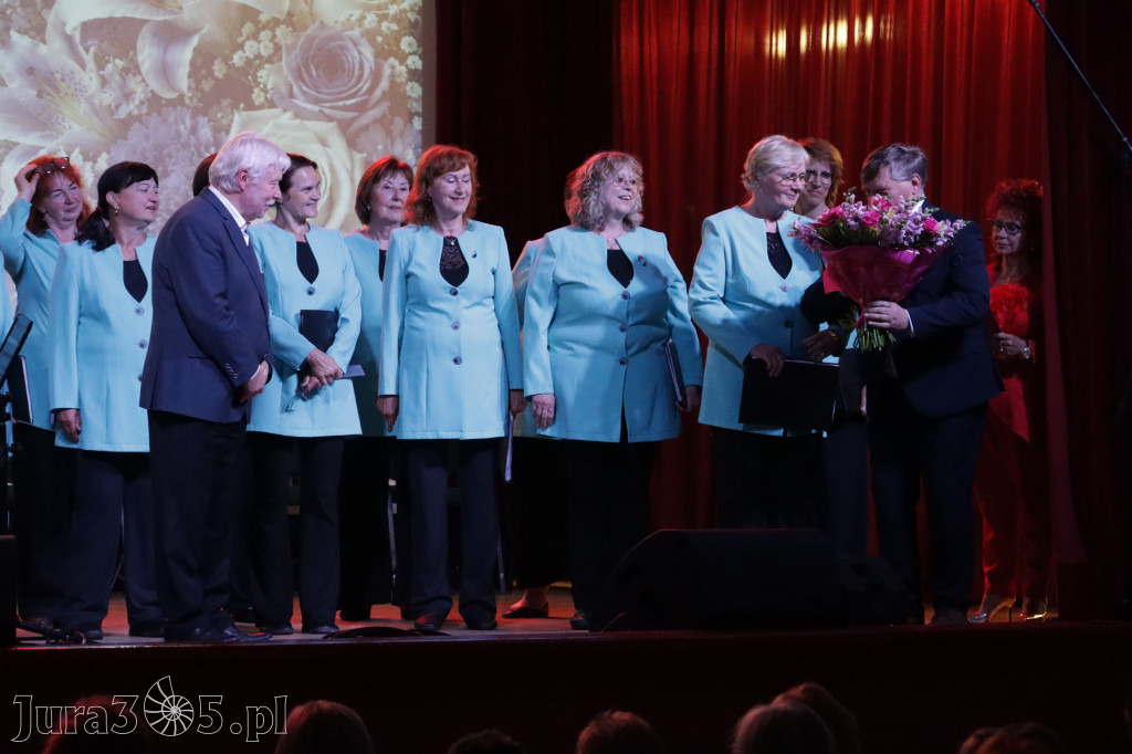 Fotorelacja: Koncert MUZYCZNY BUKIET DLA MAMY w Koziegłowach