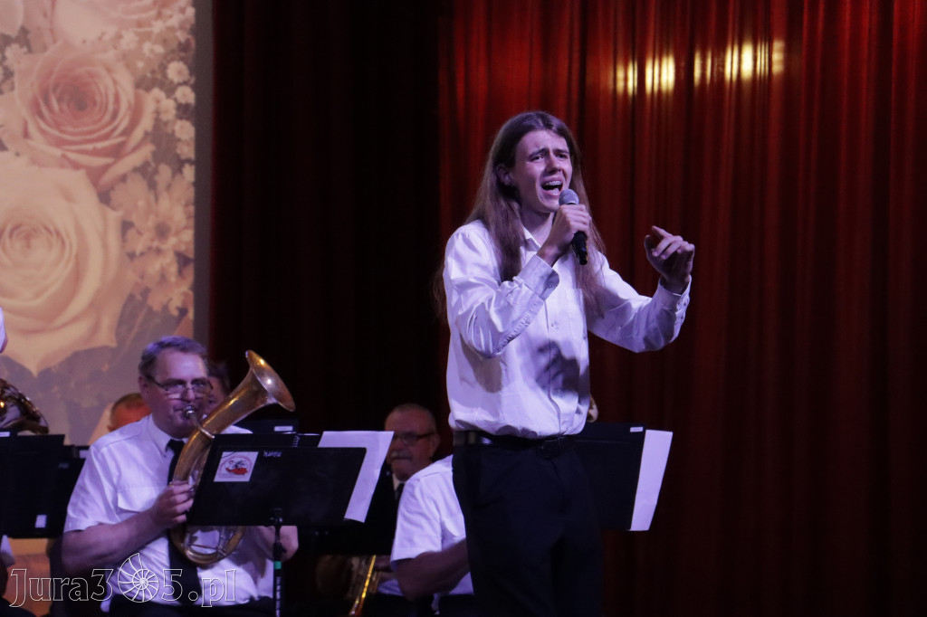 Fotorelacja: Koncert MUZYCZNY BUKIET DLA MAMY w Koziegłowach