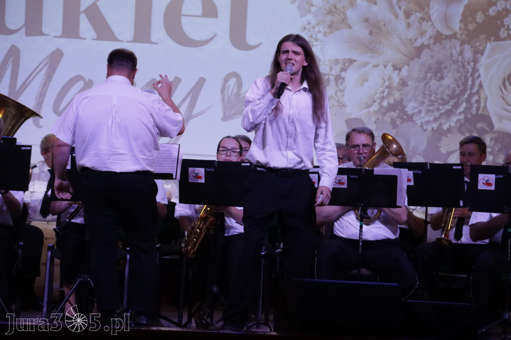 Fotorelacja: Koncert MUZYCZNY BUKIET DLA MAMY w Koziegłowach