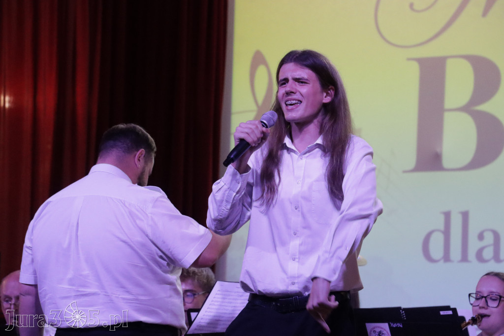 Fotorelacja: Koncert MUZYCZNY BUKIET DLA MAMY w Koziegłowach