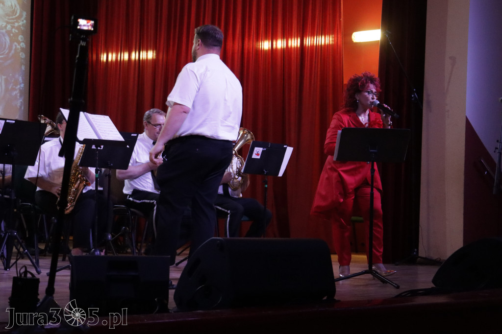 Fotorelacja: Koncert MUZYCZNY BUKIET DLA MAMY w Koziegłowach