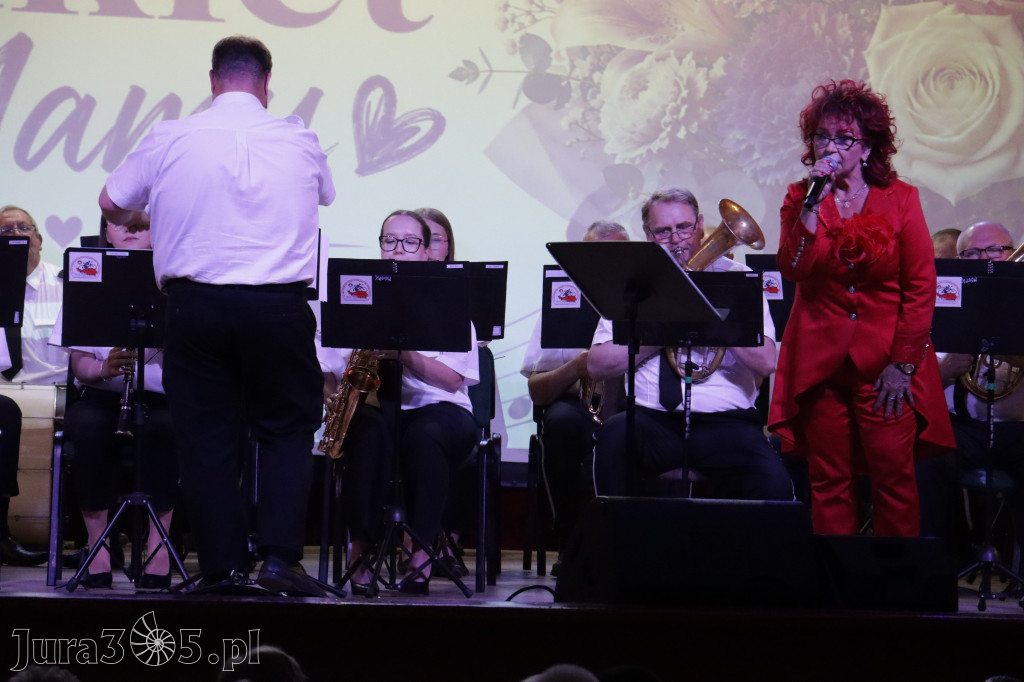 Fotorelacja: Koncert MUZYCZNY BUKIET DLA MAMY w Koziegłowach