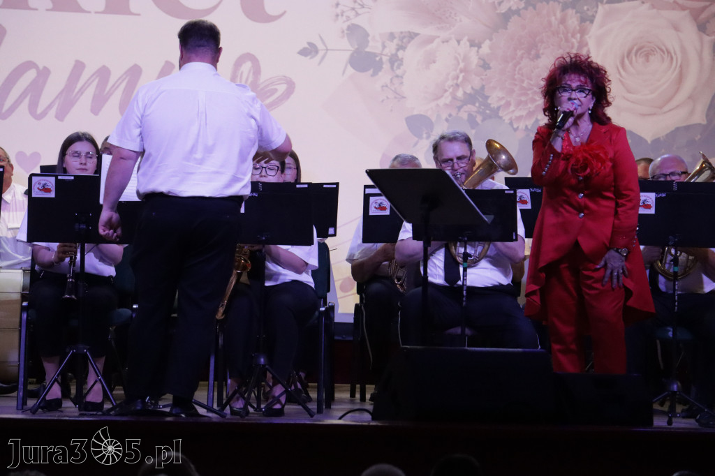 Fotorelacja: Koncert MUZYCZNY BUKIET DLA MAMY w Koziegłowach