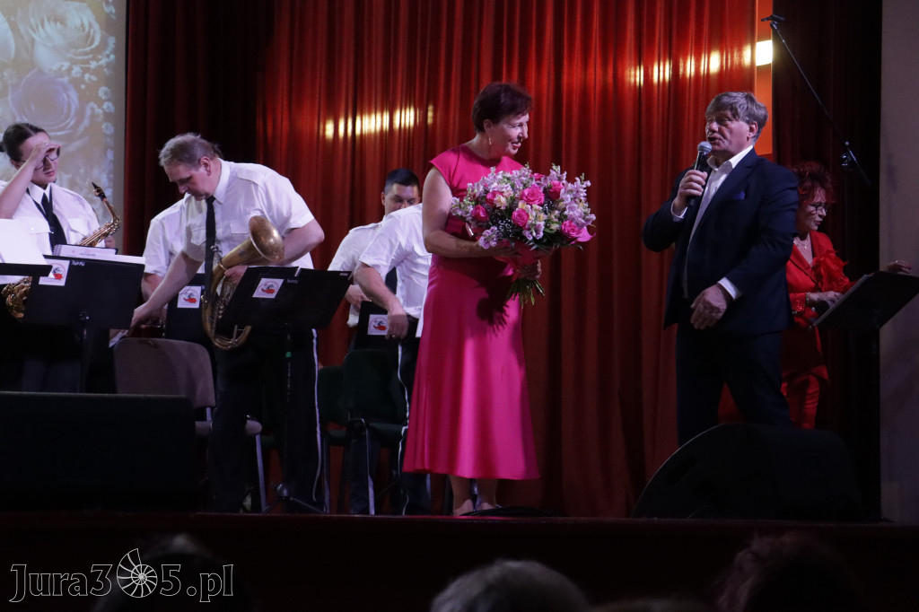 Fotorelacja: Koncert MUZYCZNY BUKIET DLA MAMY w Koziegłowach