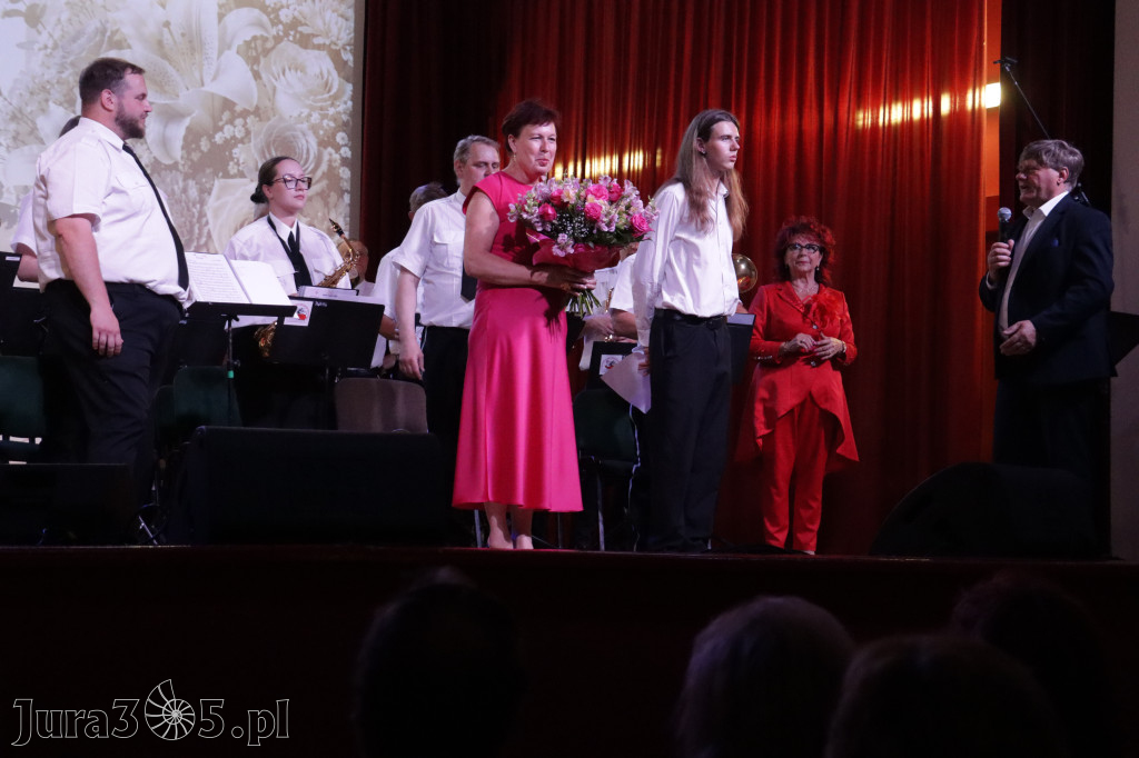 Fotorelacja: Koncert MUZYCZNY BUKIET DLA MAMY w Koziegłowach
