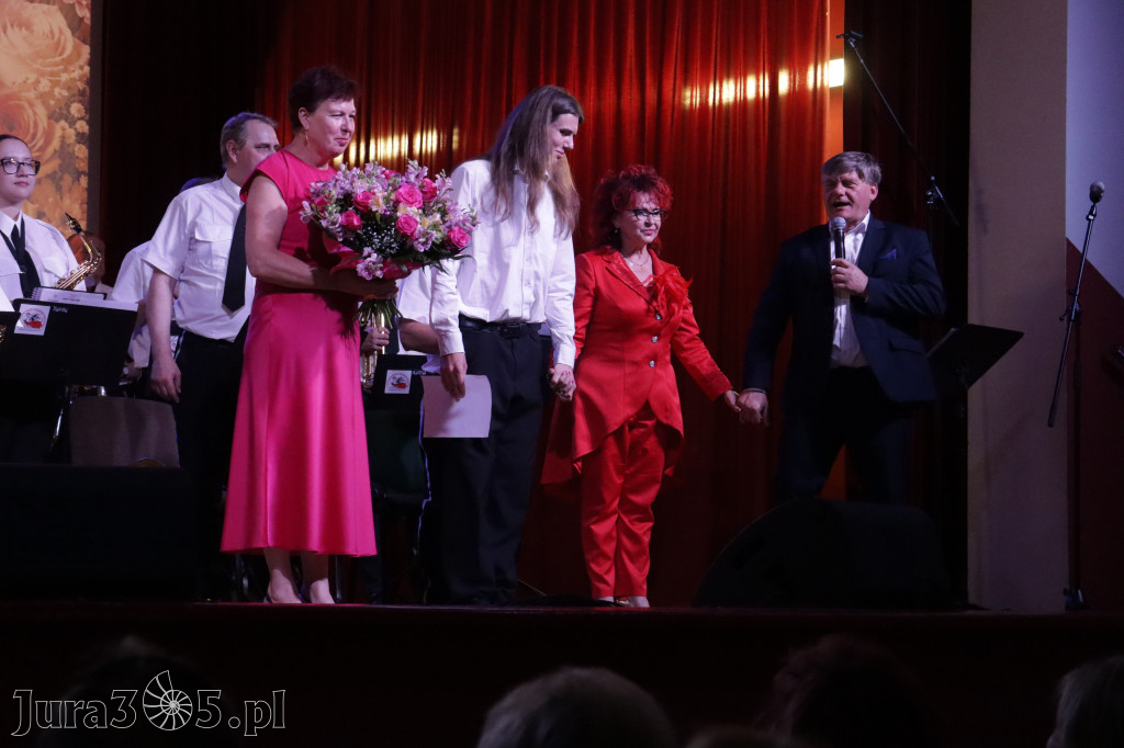 Fotorelacja: Koncert MUZYCZNY BUKIET DLA MAMY w Koziegłowach