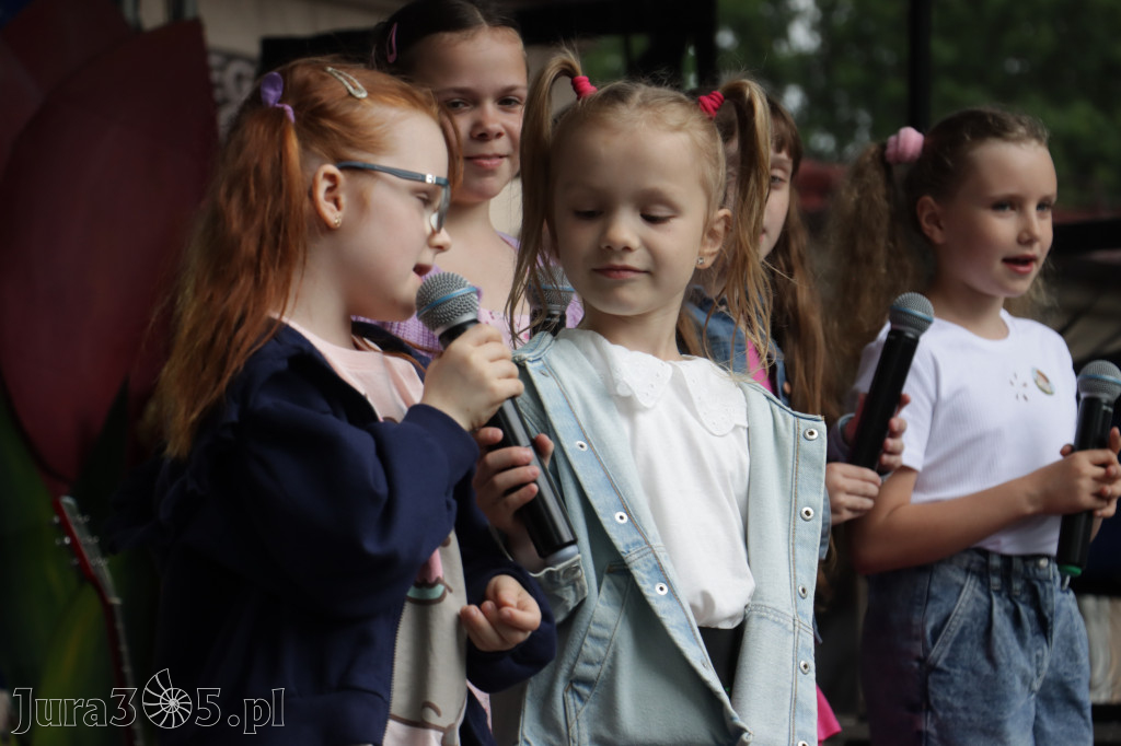 Fotorelacja: Gminny Dzień Dziecka w Poraju