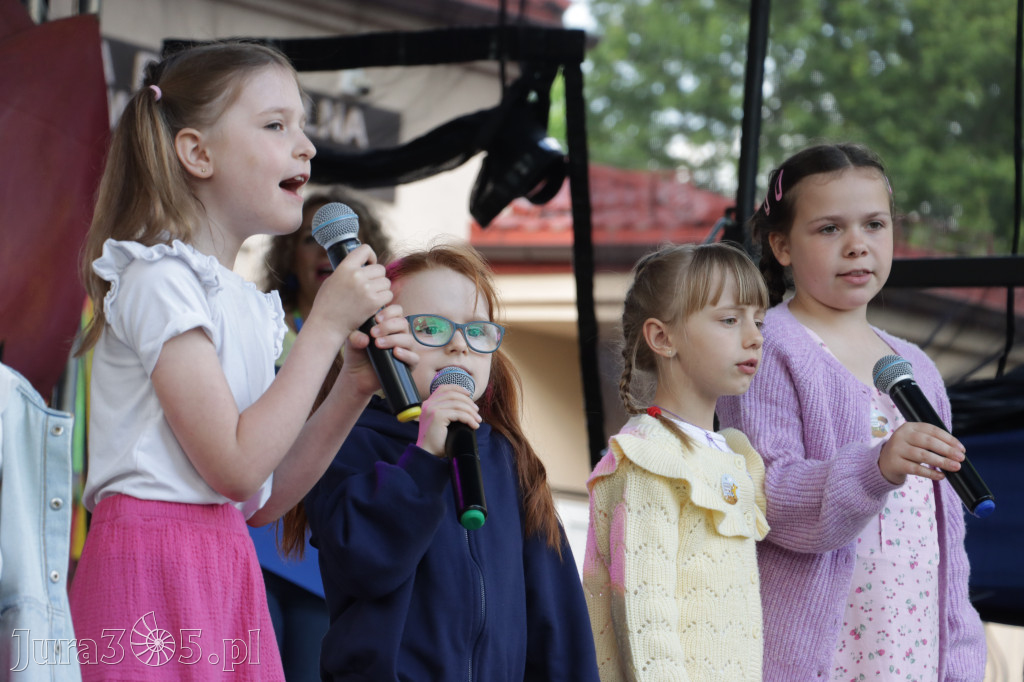 Fotorelacja: Gminny Dzień Dziecka w Poraju