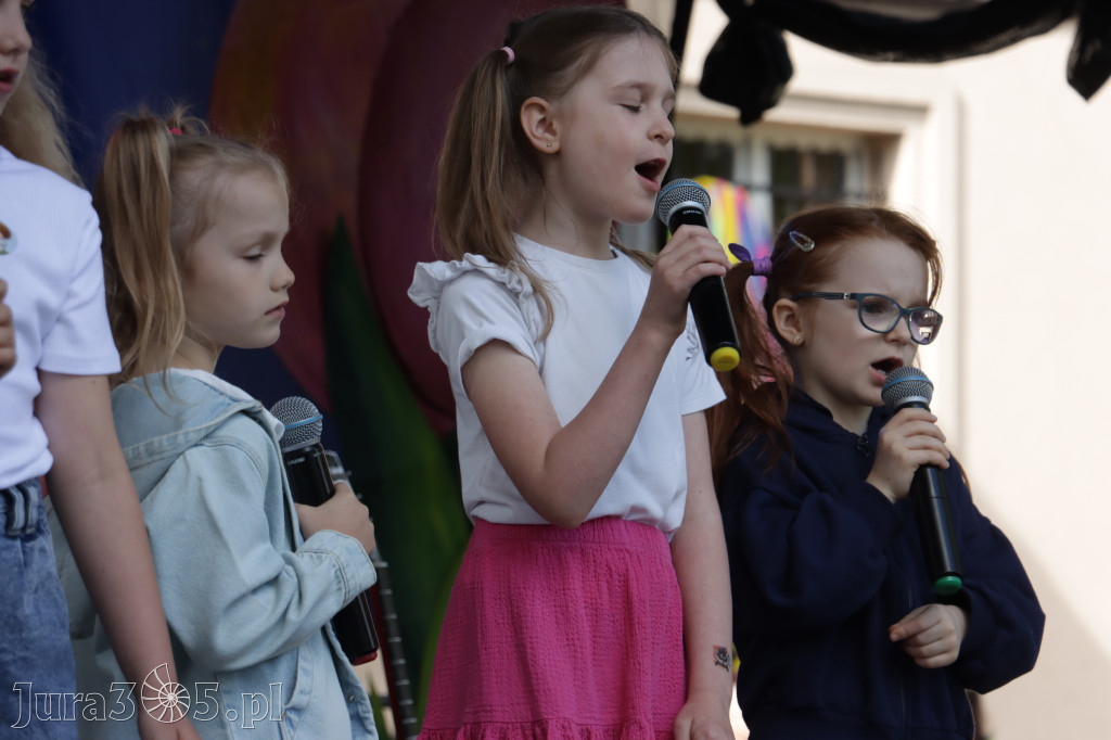 Fotorelacja: Gminny Dzień Dziecka w Poraju