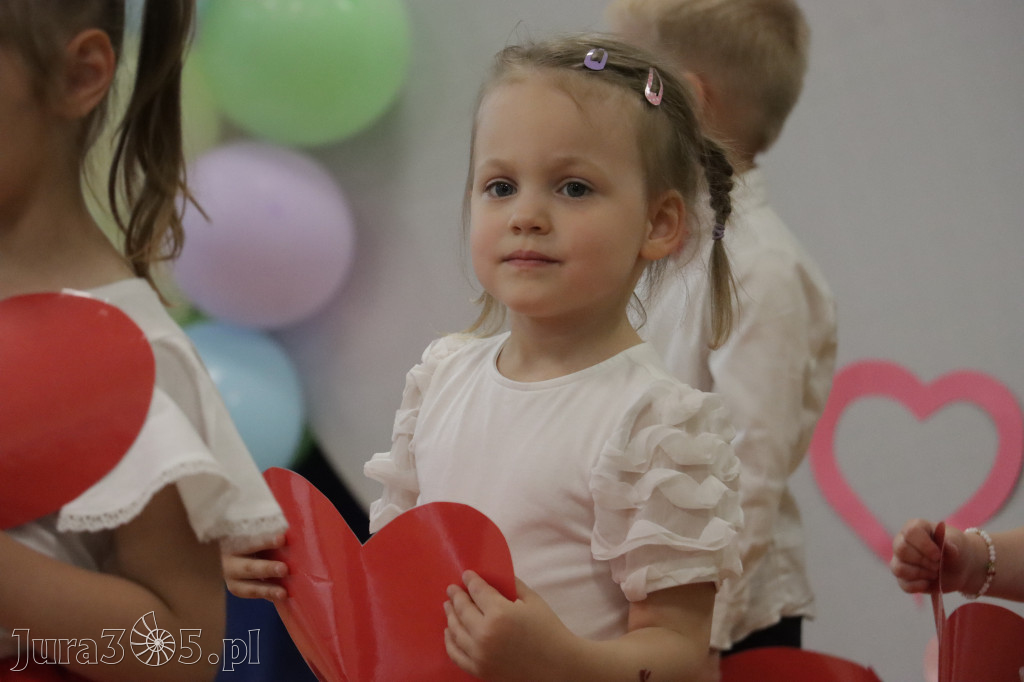 Fotorelacja I: Festyn Rodzinny w Przedszkolu Integracyjnym nr 3 w Zawierciu