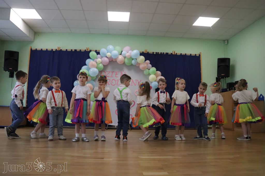 Fotorelacja I: Festyn Rodzinny w Przedszkolu Integracyjnym nr 3 w Zawierciu