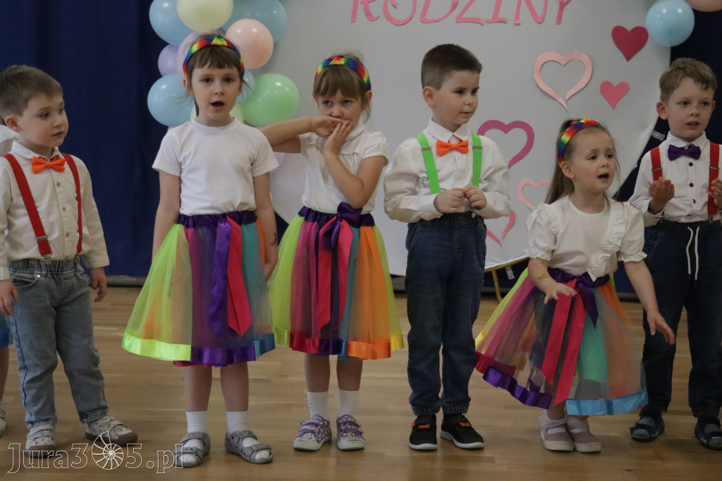 Fotorelacja I: Festyn Rodzinny w Przedszkolu Integracyjnym nr 3 w Zawierciu