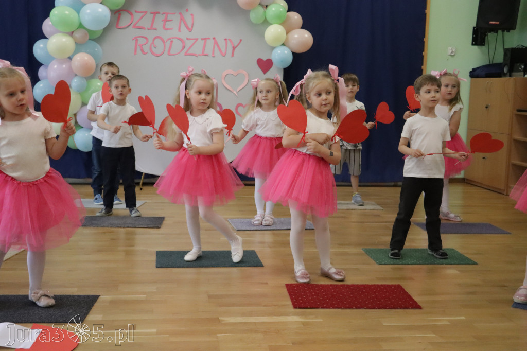 Fotorelacja I: Festyn Rodzinny w Przedszkolu Integracyjnym nr 3 w Zawierciu