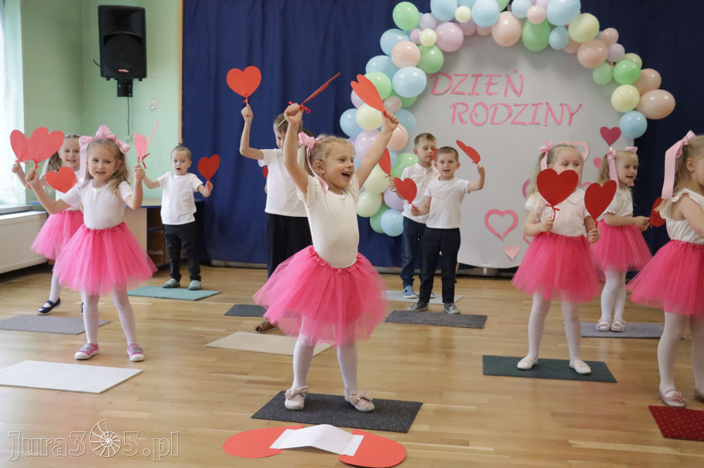 Fotorelacja I: Festyn Rodzinny w Przedszkolu Integracyjnym nr 3 w Zawierciu