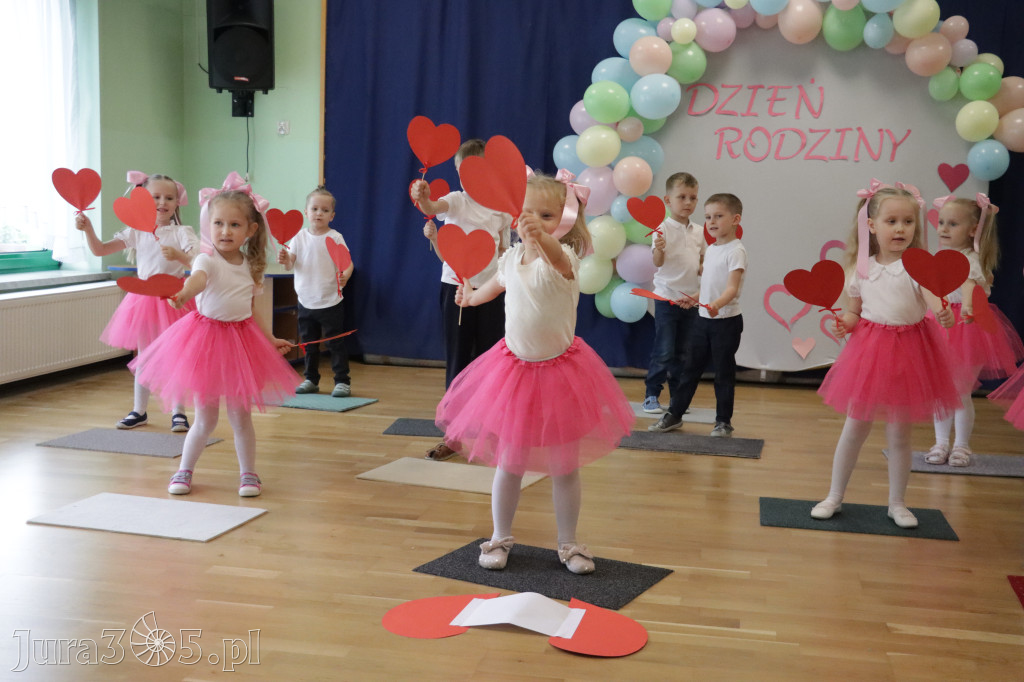 Fotorelacja I: Festyn Rodzinny w Przedszkolu Integracyjnym nr 3 w Zawierciu