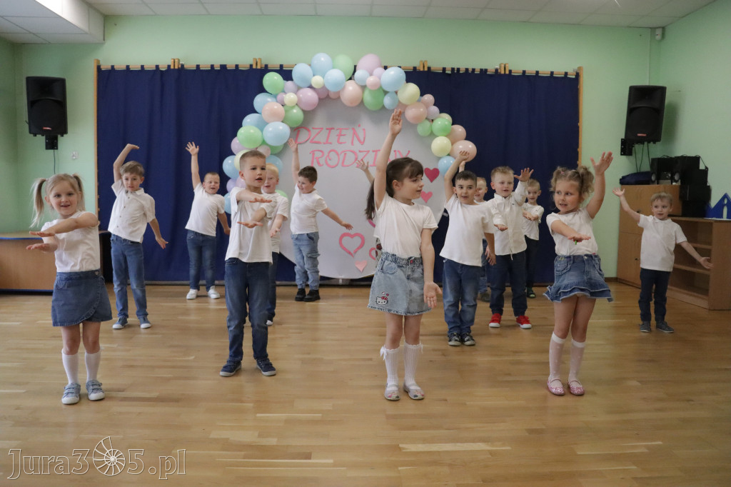 Fotorelacja I: Festyn Rodzinny w Przedszkolu Integracyjnym nr 3 w Zawierciu