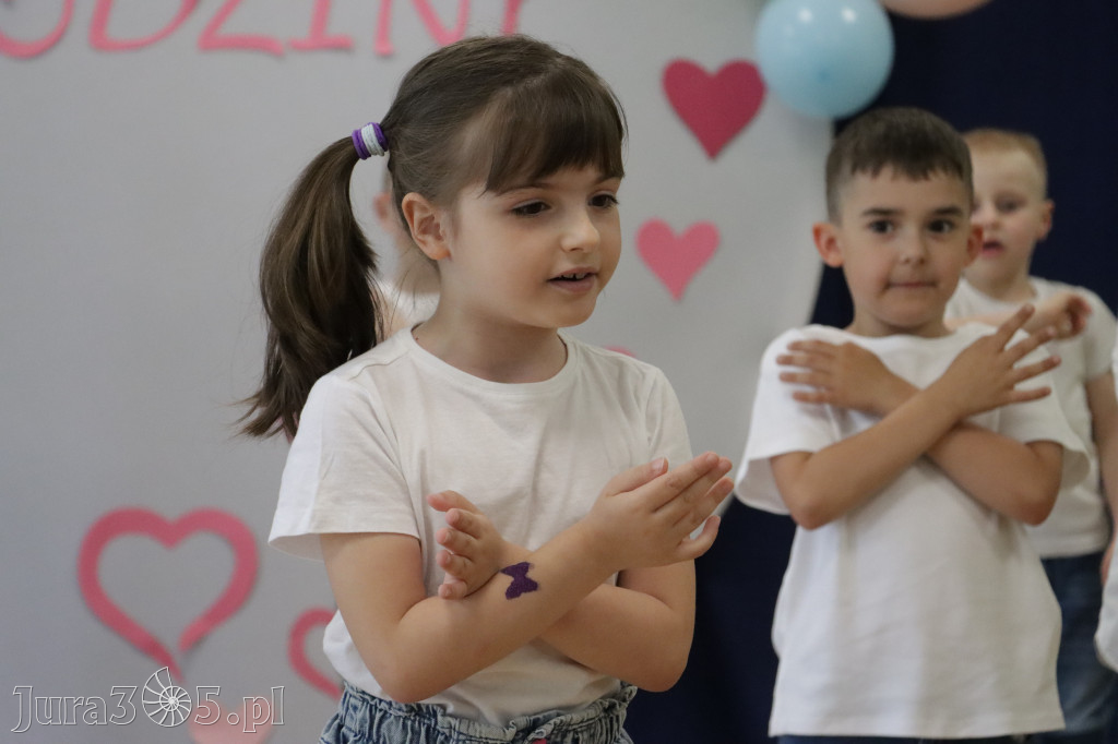 Fotorelacja I: Festyn Rodzinny w Przedszkolu Integracyjnym nr 3 w Zawierciu