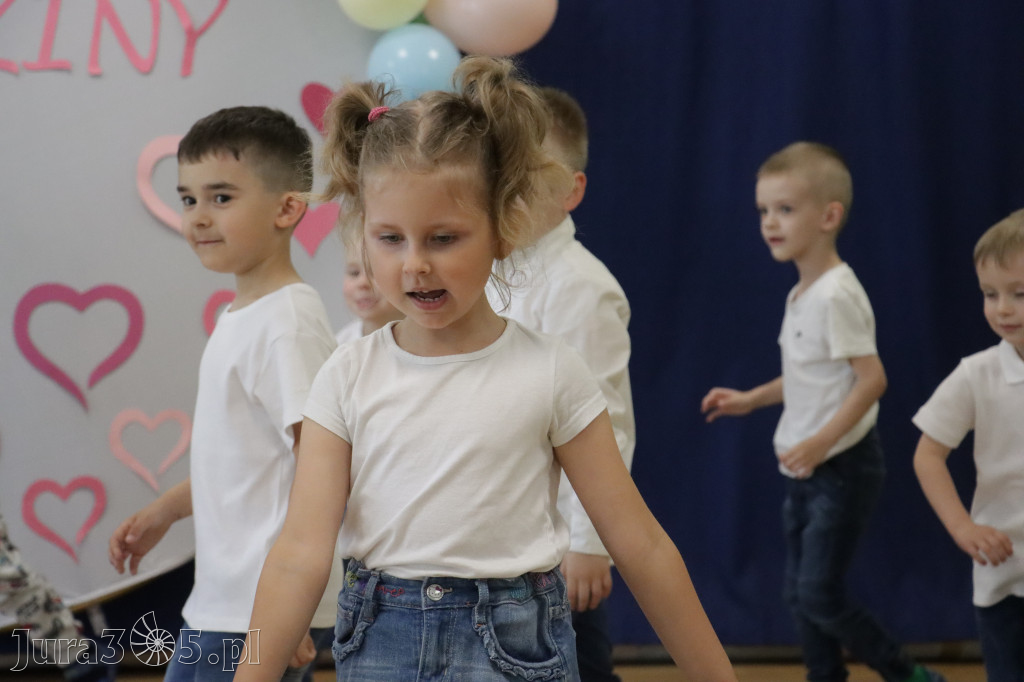 Fotorelacja I: Festyn Rodzinny w Przedszkolu Integracyjnym nr 3 w Zawierciu