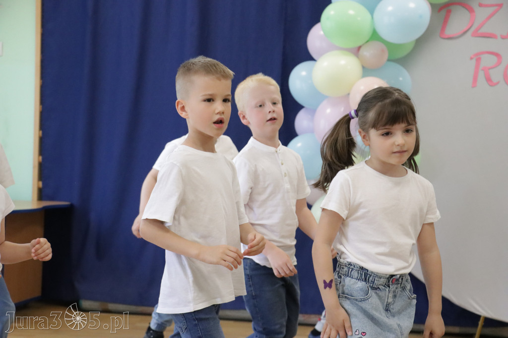 Fotorelacja I: Festyn Rodzinny w Przedszkolu Integracyjnym nr 3 w Zawierciu