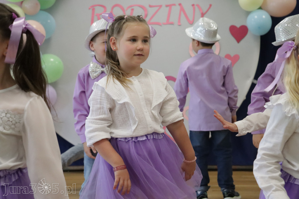 Fotorelacja II: Festyn Rodzinny w Przedszkolu Integracyjnym nr 3 w Zawierciu