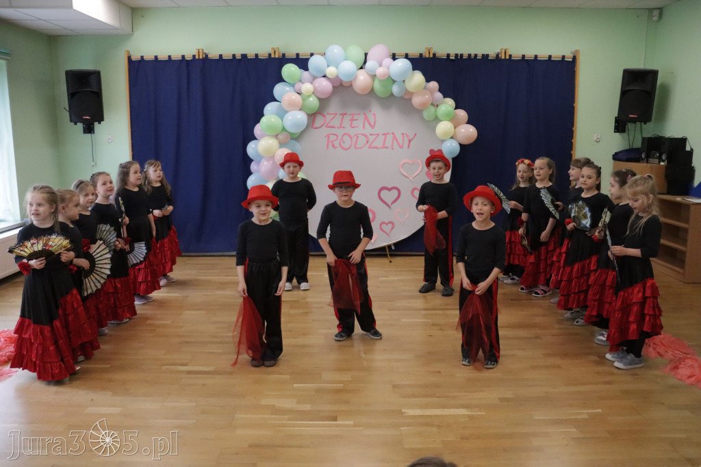 Fotorelacja II: Festyn Rodzinny w Przedszkolu Integracyjnym nr 3 w Zawierciu