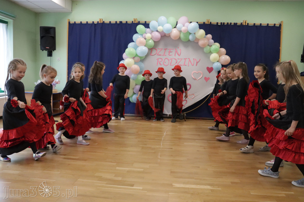 Fotorelacja II: Festyn Rodzinny w Przedszkolu Integracyjnym nr 3 w Zawierciu