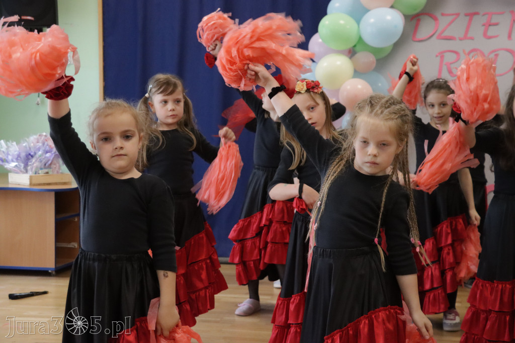 Fotorelacja II: Festyn Rodzinny w Przedszkolu Integracyjnym nr 3 w Zawierciu