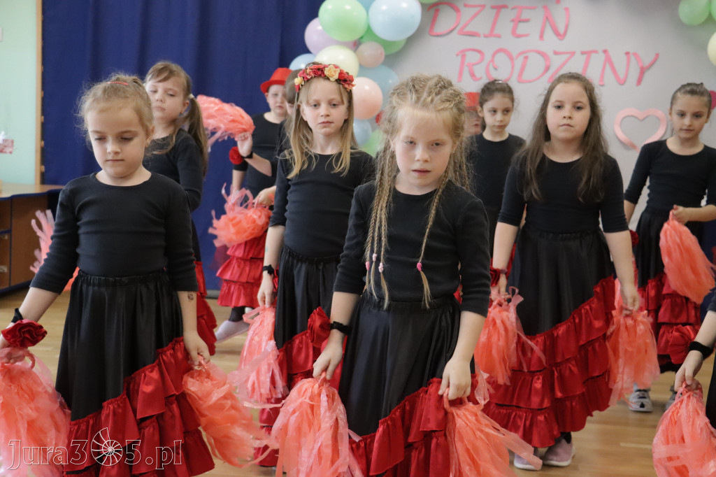 Fotorelacja II: Festyn Rodzinny w Przedszkolu Integracyjnym nr 3 w Zawierciu