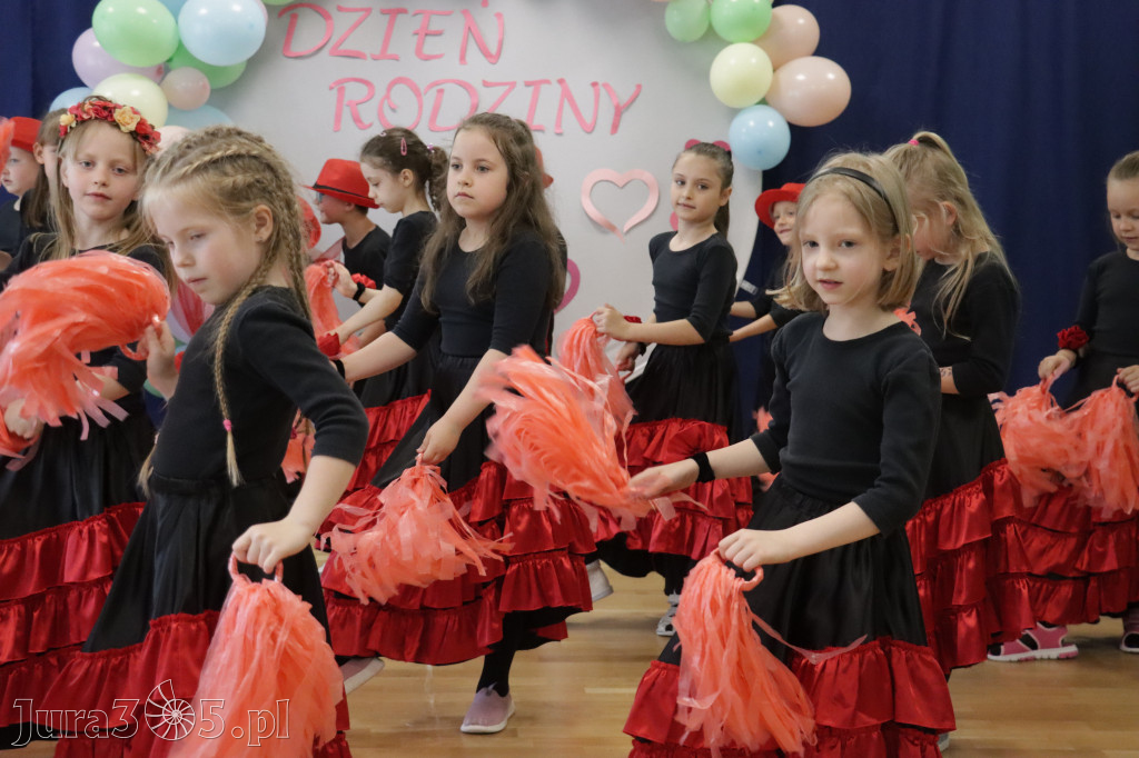 Fotorelacja II: Festyn Rodzinny w Przedszkolu Integracyjnym nr 3 w Zawierciu