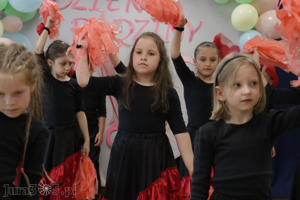 Fotorelacja II: Festyn Rodzinny w Przedszkolu Integracyjnym nr 3 w Zawierciu