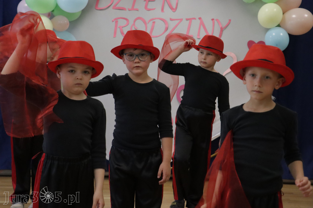 Fotorelacja II: Festyn Rodzinny w Przedszkolu Integracyjnym nr 3 w Zawierciu