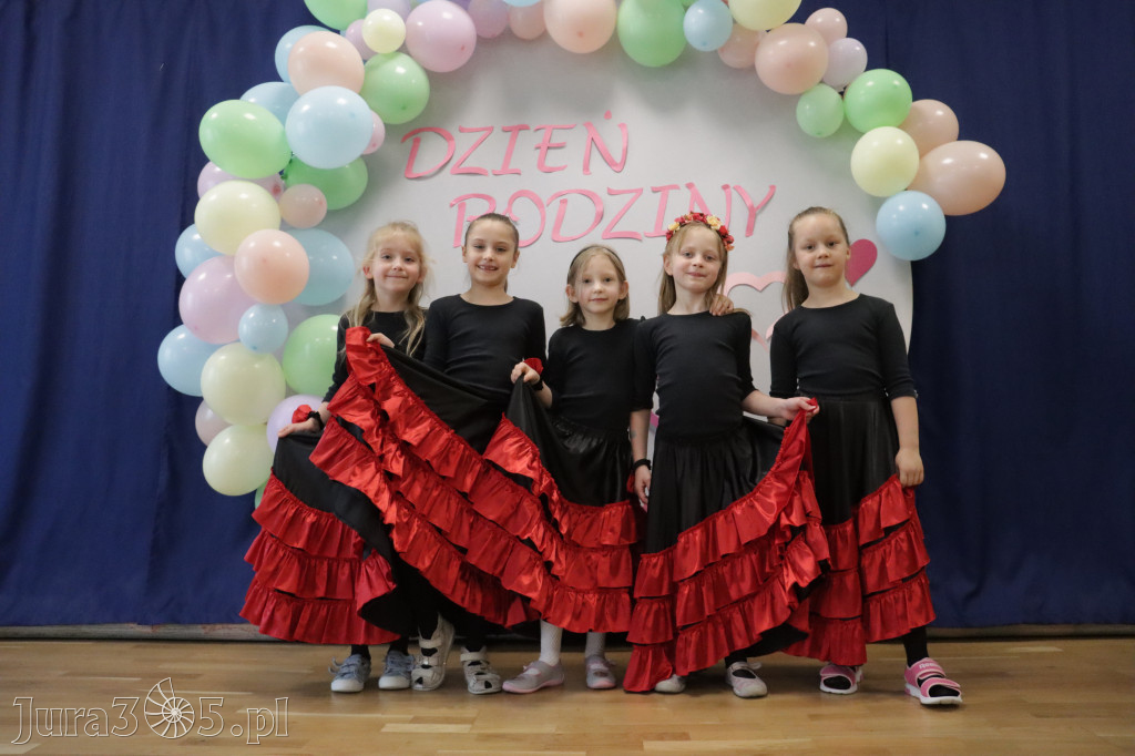 Fotorelacja II: Festyn Rodzinny w Przedszkolu Integracyjnym nr 3 w Zawierciu