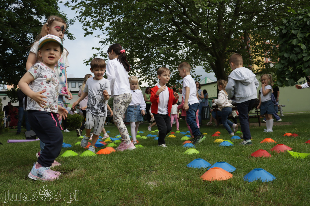 Fotorelacja II: Festyn Rodzinny w Przedszkolu Integracyjnym nr 3 w Zawierciu
