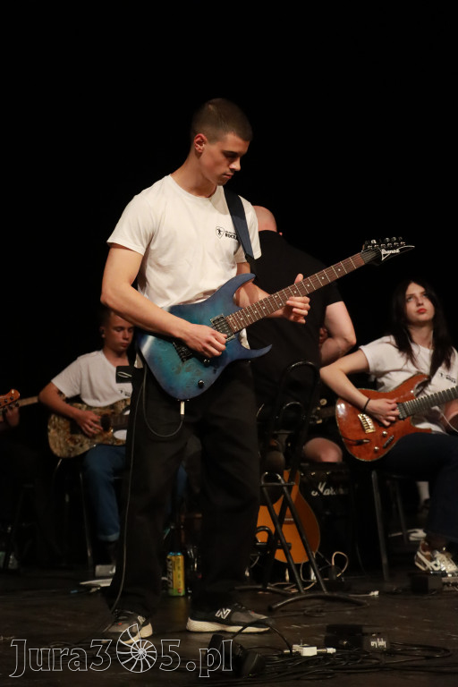 Fotorelacja: Podsumowanie roku szkolnego - Jurajska Szkoła Rocka w MOK Zawiercie
